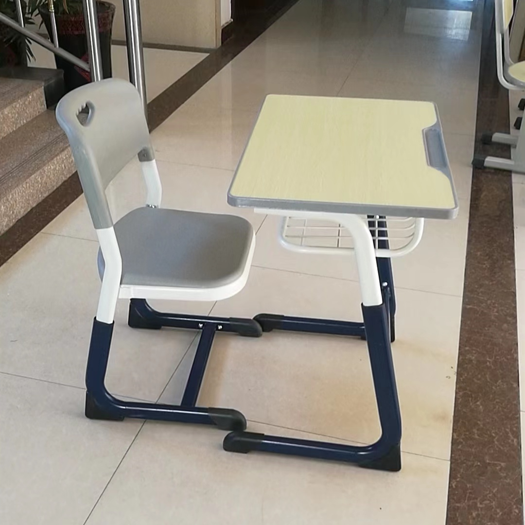 小學(xué)生單人課桌椅